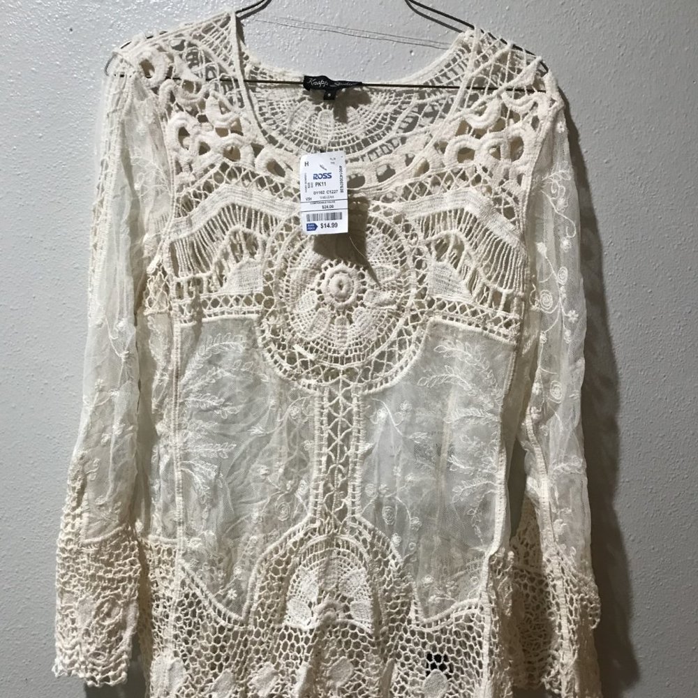 Ladies knit top